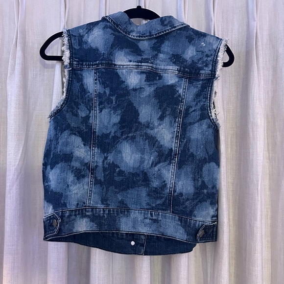 Cute Jean Jacket - Picture 5 of 5